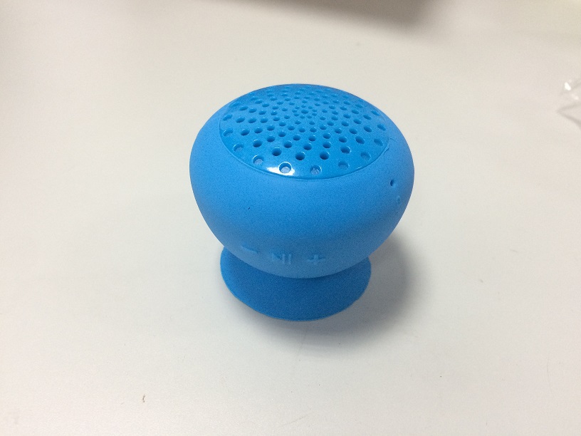 Wireless waterproof bluetooth speaker