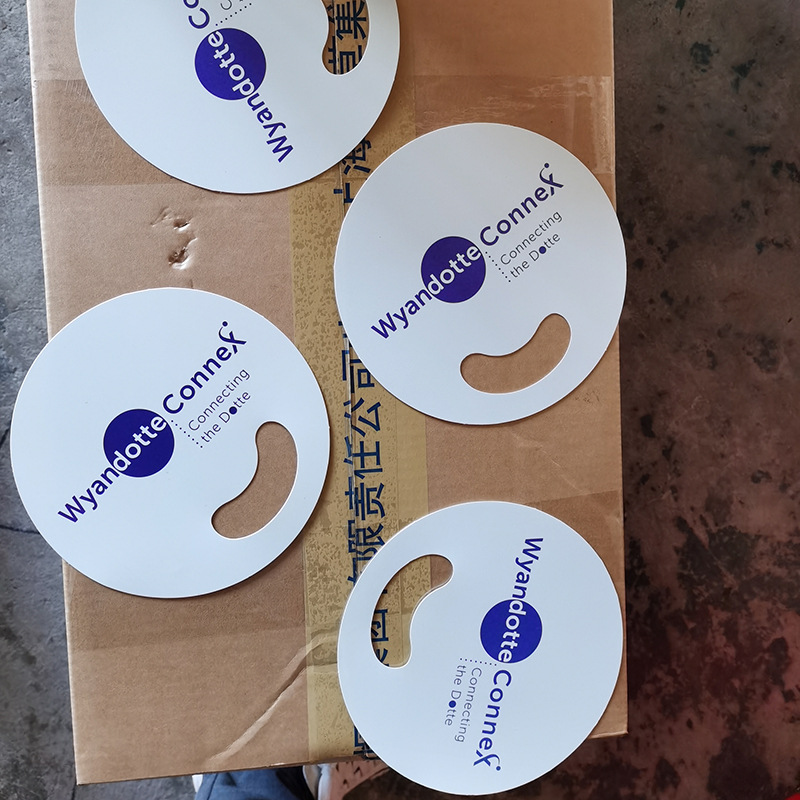 Custom logo Round smiling face handleless fan plastic hole fan PP advertising group fan - 2