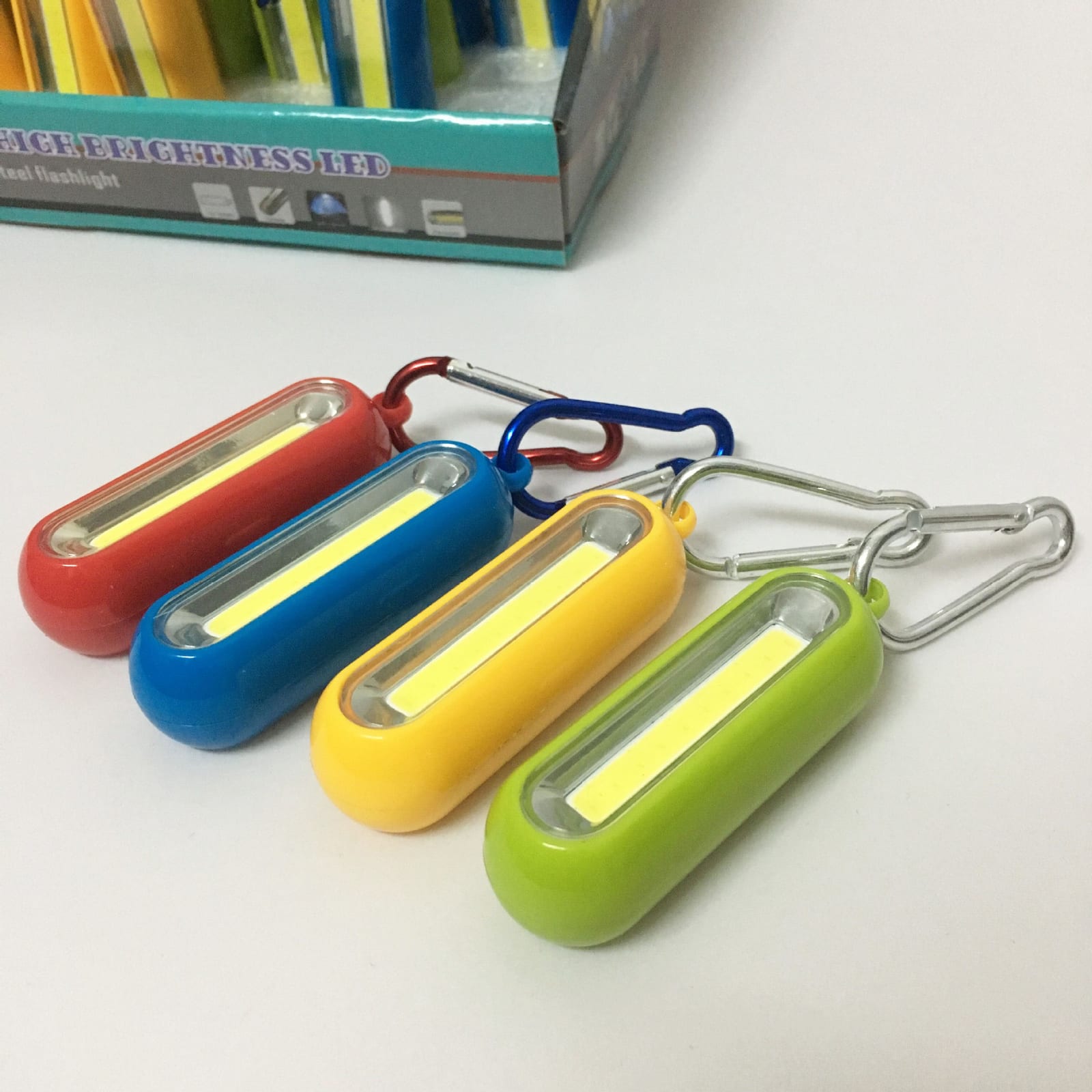 LED-Taschenlampe, Werbung, Geschenklampe, Kunststoff, 7 Schlüsselanhänger, LED-Mini-Rucksack-Hängelampe, Schlüsselanhänger