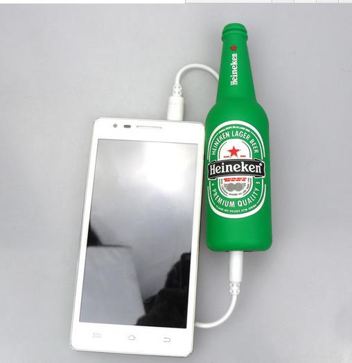 Power bank a forma di bottiglia